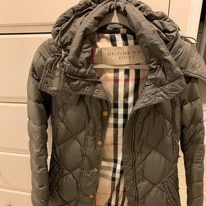 Burberry puffer coat